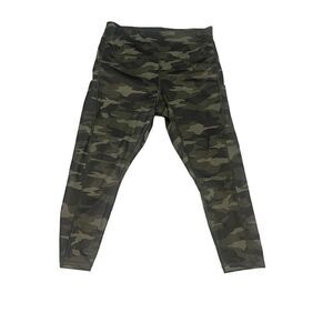 Athleta Ultimate Camo 7/8 Tight Women’s Size 1X